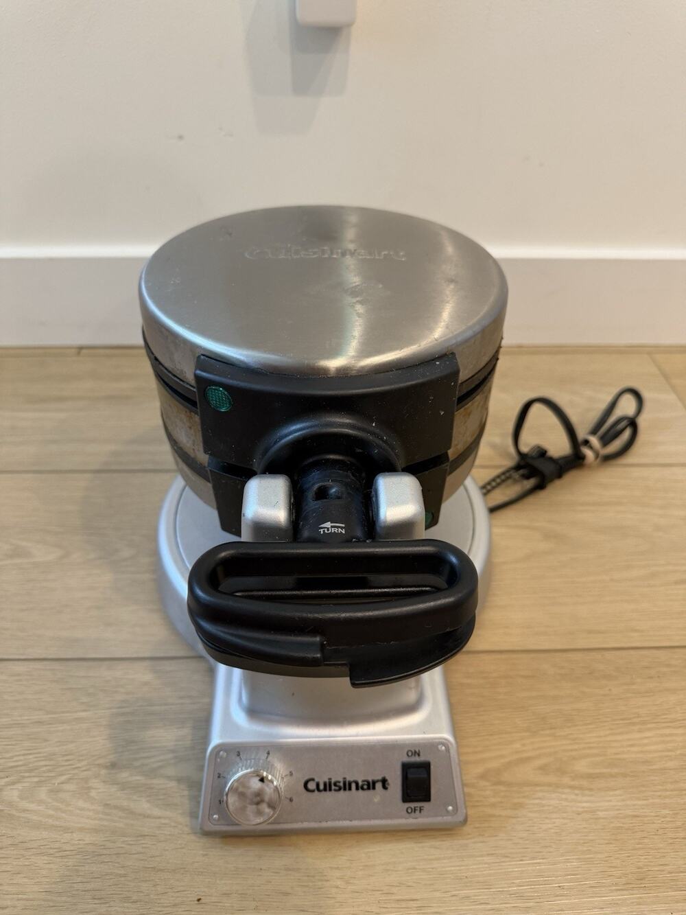 Cuisinart Waffle Maker Double Belgian Waffle Maker - Round Waf-f20